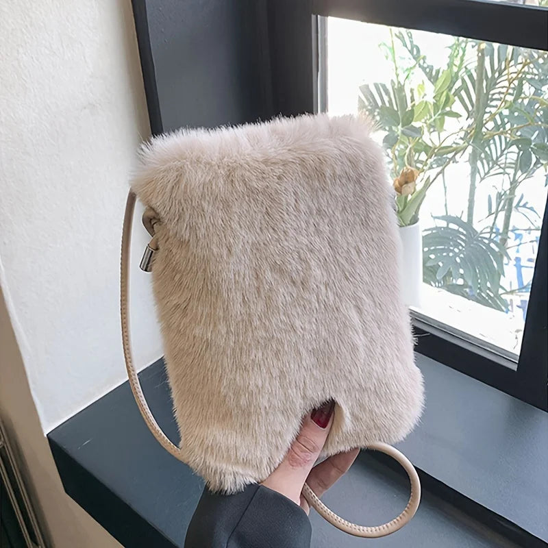 Women Handbags Fashion Plush Shoulder Bags Large Capacity Crossbody Bags for Women Phone Purse Small Flap For Autumn and Winter